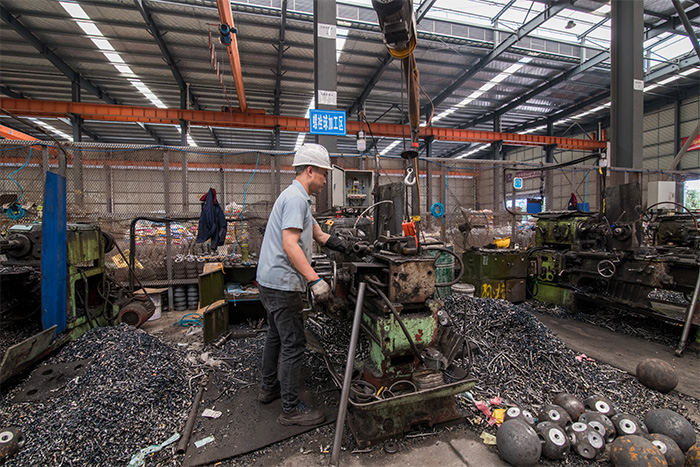 重庆网架配件-螺栓球加工车间